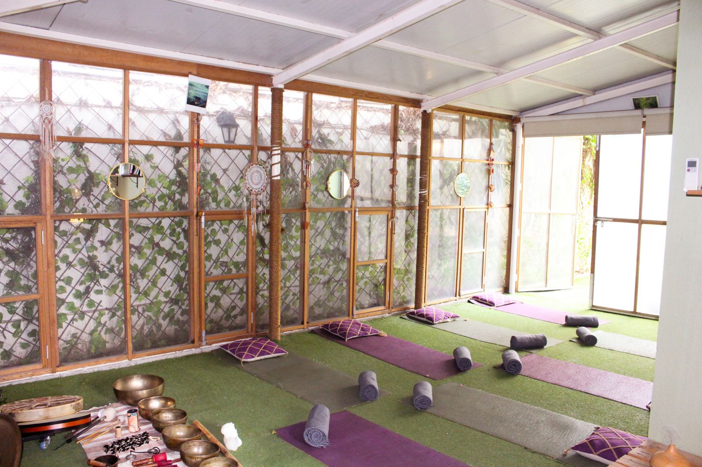 L’Atelier: Yoga mats · 15–18 people